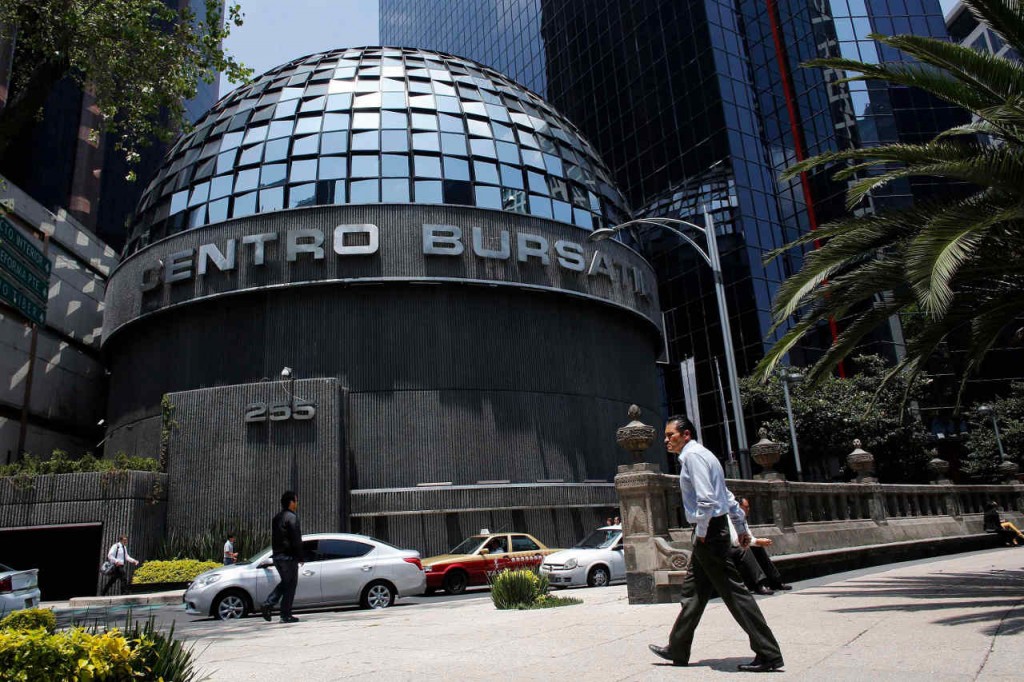 Mercado accionario mexicano baja 0.47%