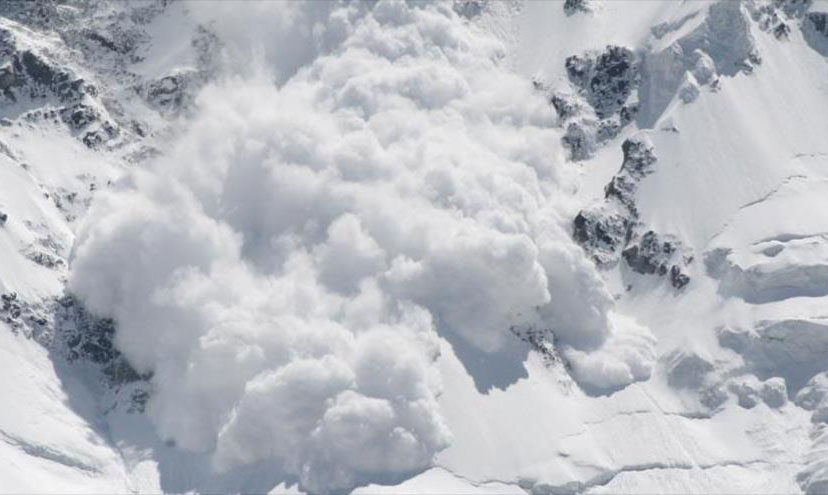 Descartan víctimas en avalancha en estación alpina francesa