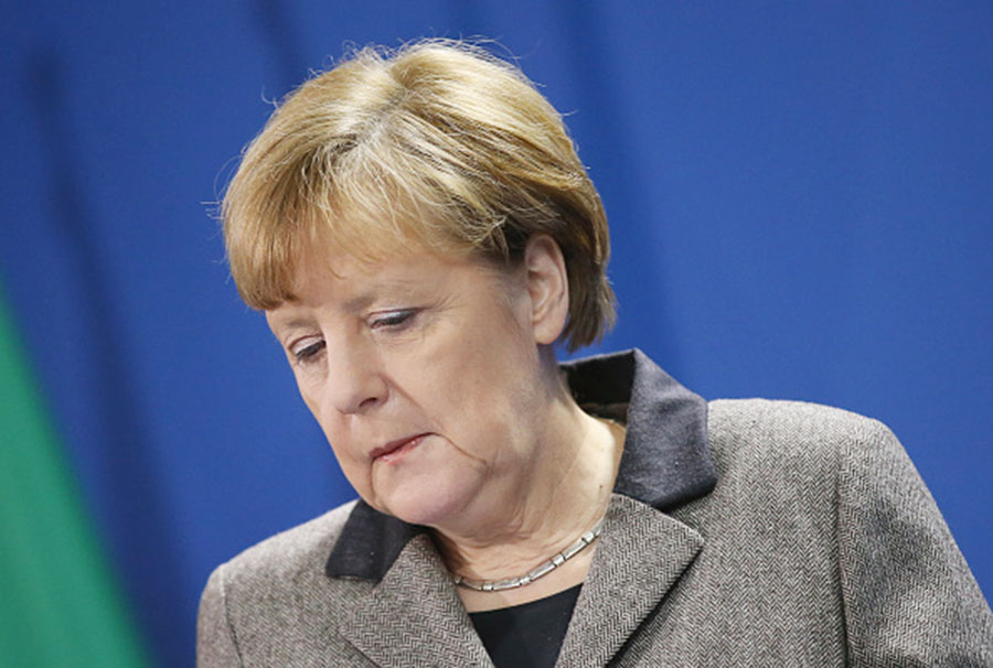 Partidos de la coalición del gobierno alemán critican a Merkel