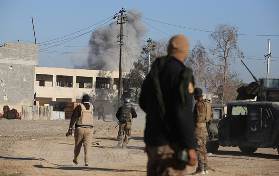 Deja 10 muertos y 34 heridos bombardeo yihadista en Mosul