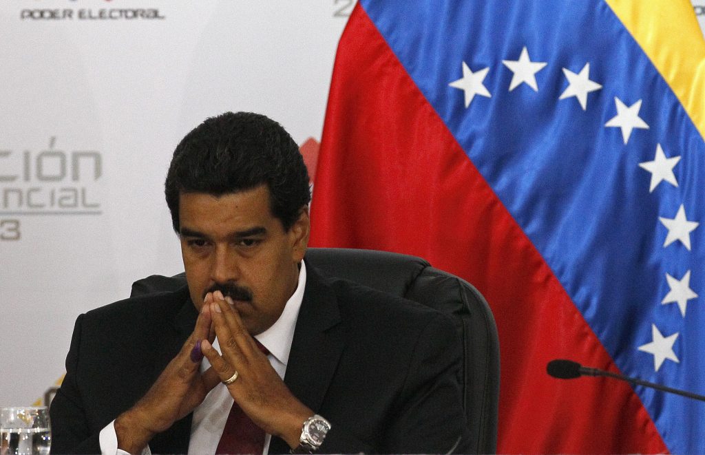 Diputado opositor venezolano reclama la renuncia de Maduro