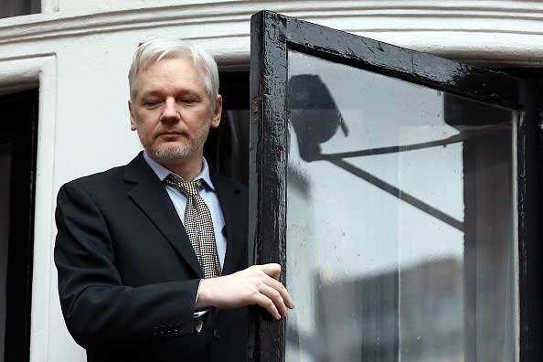 Fundador de WikiLeaks es cuestionado por presuntos delitos sexuales