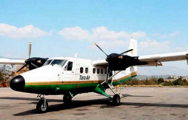 Avión con 21 personas a bordo desaparece en Nepal