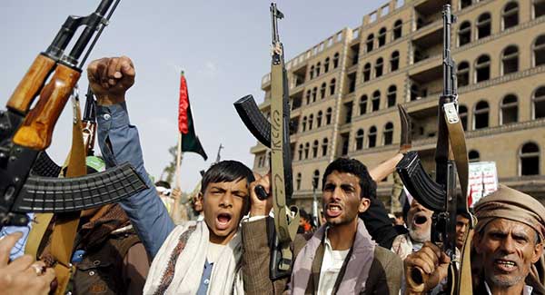 Rebeldes yemenitas destruyen buque de guerra de Arabia Saudita