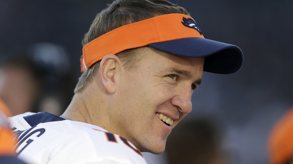 NFL: Por acoso sexual demandan a Peyton Manning