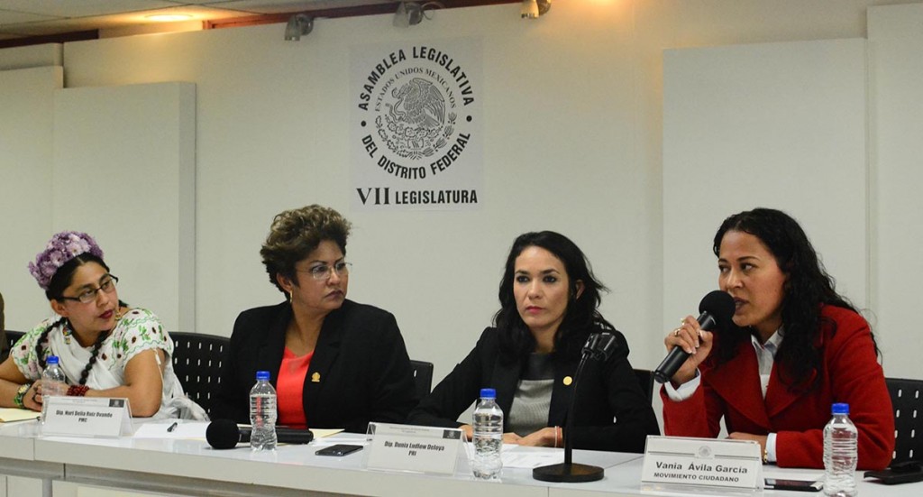 ¿Paridad de género?, 8 mujeres aspirantes a Asamblea Constituyente