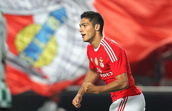 Con gol de Raúl Jiménez incluido, Benfica vence 3-0 a Moreirense