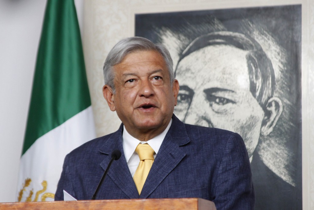 Me pueden llamar peje, pero no lagarto: López Obrador