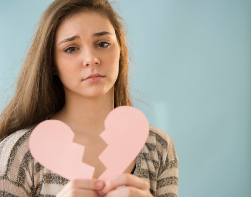 ¿Sufre tu hija (o) adolescente mal de amores? Ayúdalo con estos 3 consejos