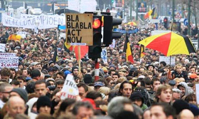 Aumenta indignación social contra reformas en Bélgica