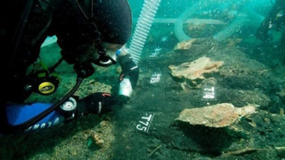 (video) Buzos encuentran en costa de Israel tesoro de hace mil 600 años