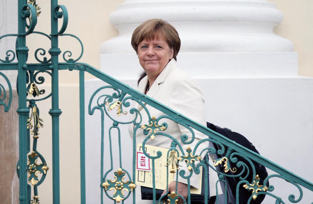 Merkel encabeza por sexto año lista de mujeres más poderosas