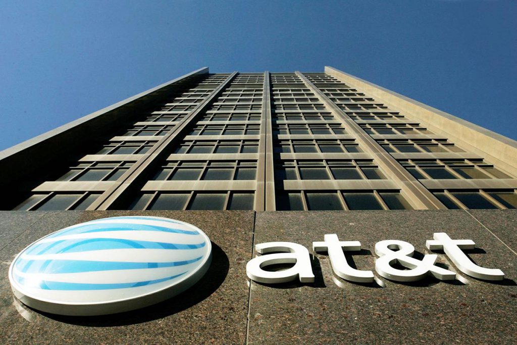 AT&T interesada en Yahoo