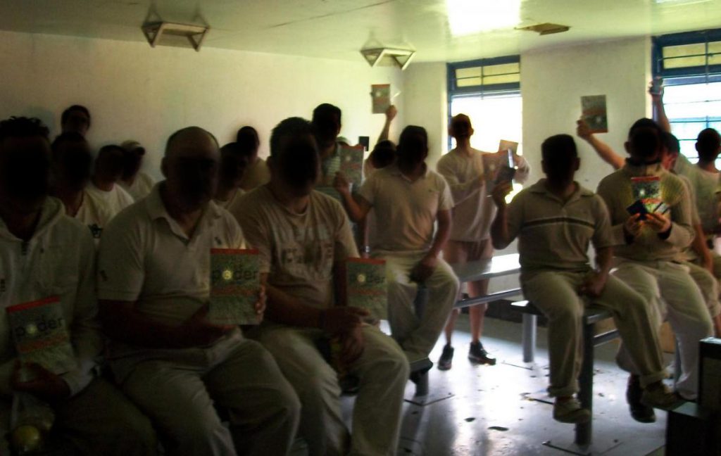 La UAEM impartirá bachillerato a distancia para reclusos en Edomex
