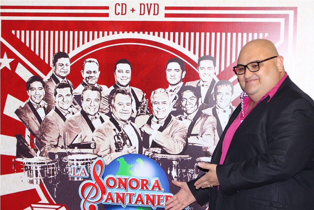 (vide) 60 años CD+DVD con Invitados de Lujo, Gran éxito de La Sonora Santanera