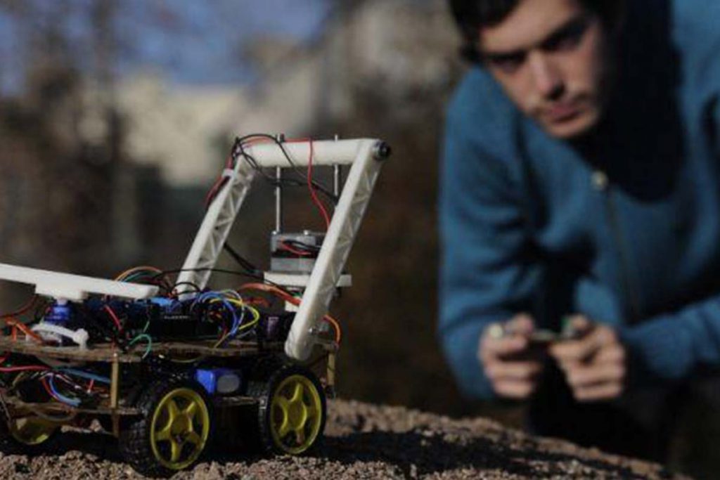 Joven argentino crea robot para instalar GPS en Marte