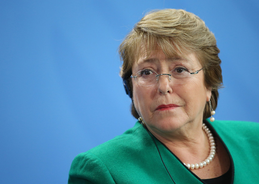 Bachelet presenta querella contra revista chilena