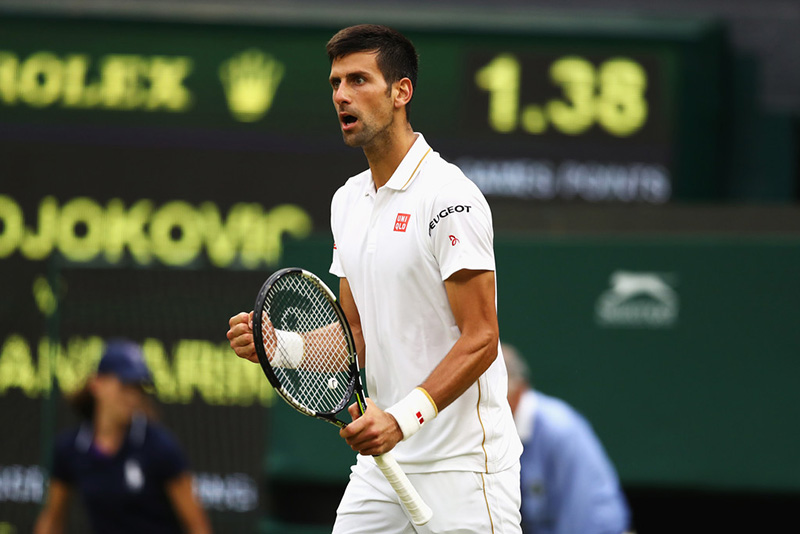 Wimbledon: Djokovic,  sufre pero avanza