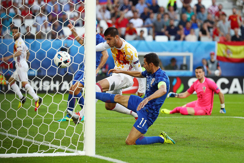 Eurocopa 2016: España y Croacia al medio tiempo 1-1