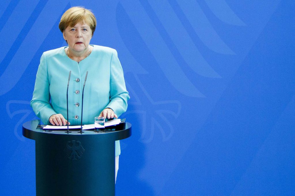 Merkel, exige una salida rápida