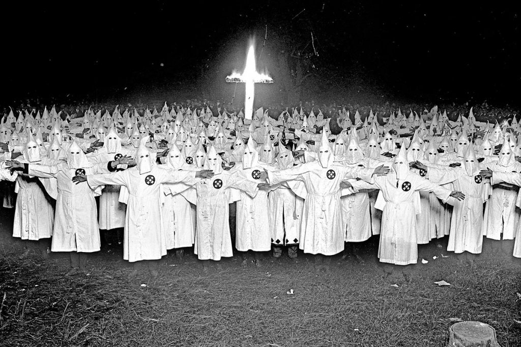 (video) Ku Klux Klan cumple 150 años