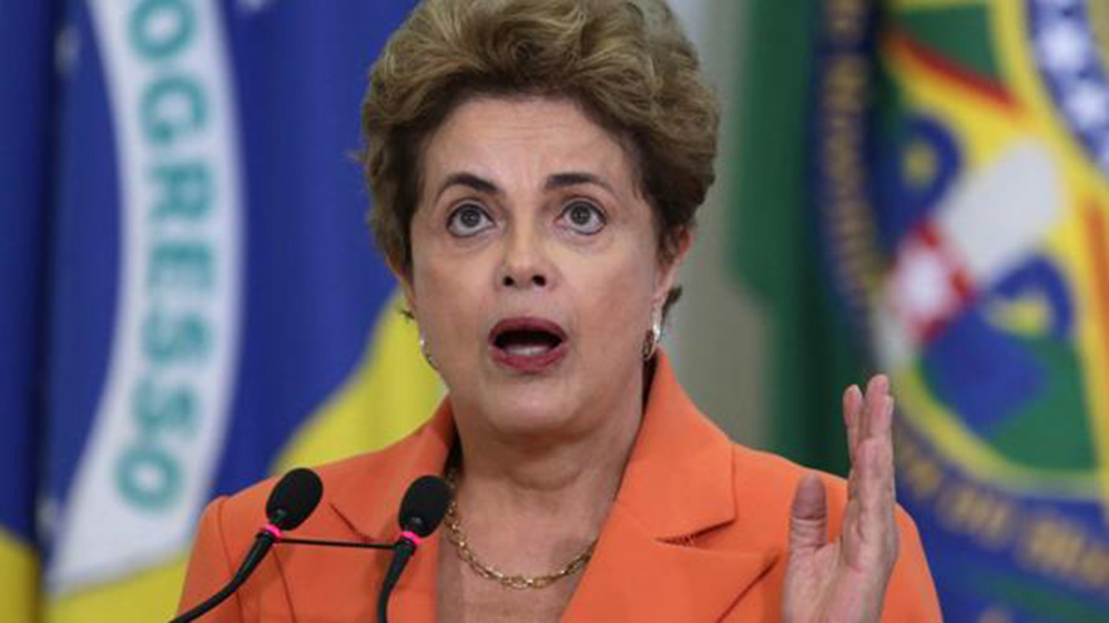 Cooperacha de los amigos de Rousseff para que pueda viajar