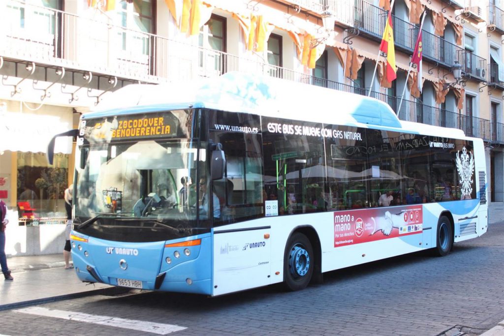 España: uso del transporte público vs la polución