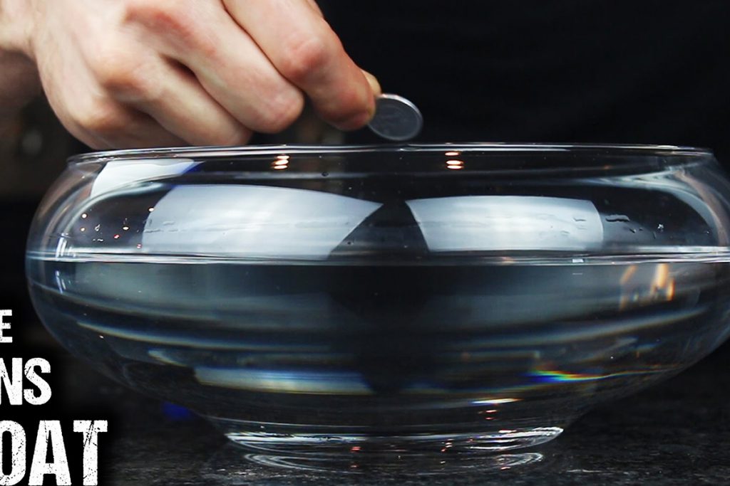 (video) Cómo lograr que una moneda de metal flote sobre el agua