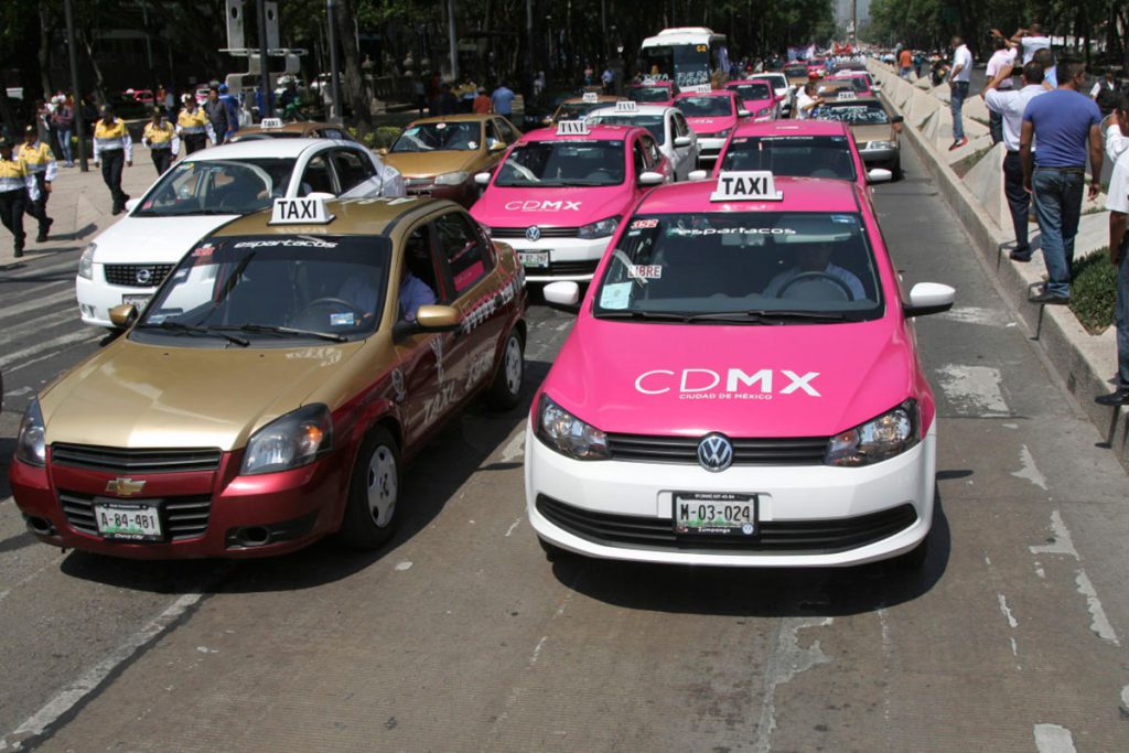 Opera banda de taxista «goteros» en la Ciudad de México