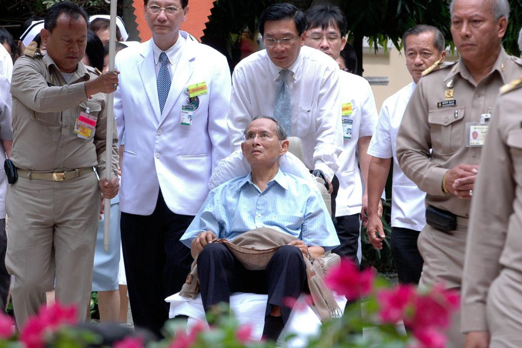 Rey de Tailandia, su salud es frágil