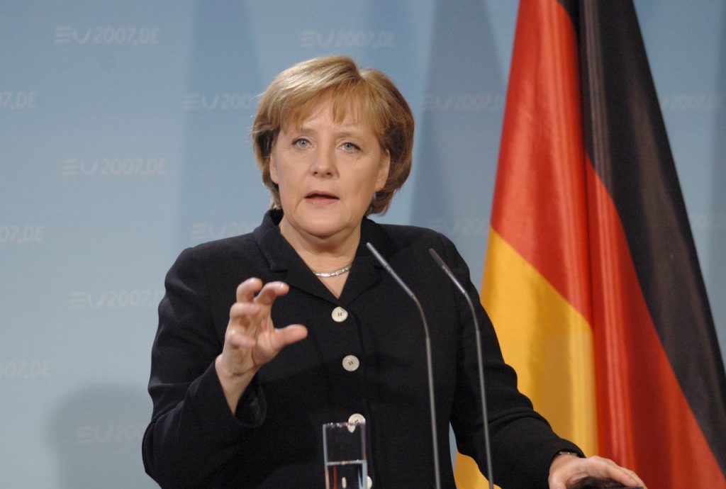 Merkel convoca a comisión federal de seguridad