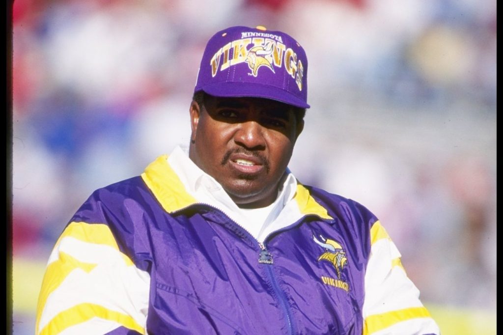 Sensible fallecimiento de Dennis Green