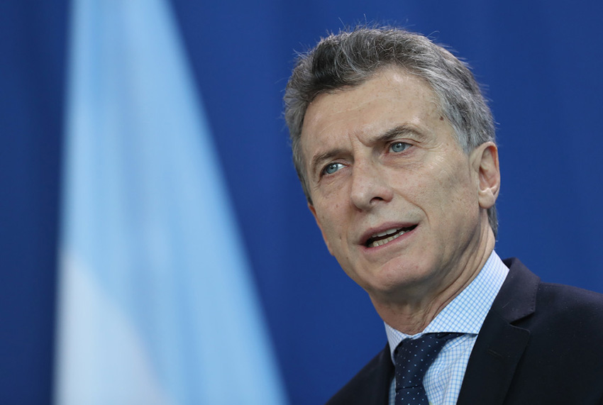 Enfrenta Macri crisis por “tarifazo” de servicios en Argentina