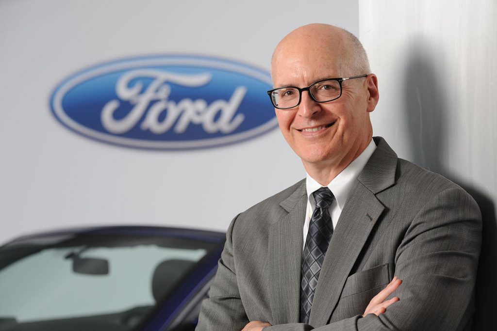 Menores ventas, afectan a Ford Motor