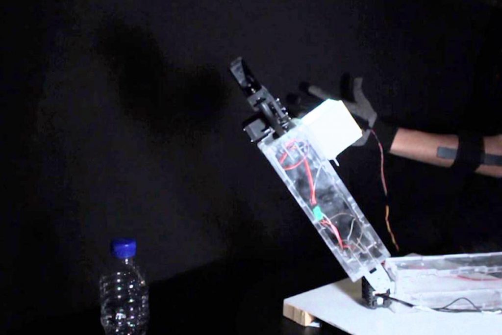 (video) Faberton, brazo robot de la UNAM