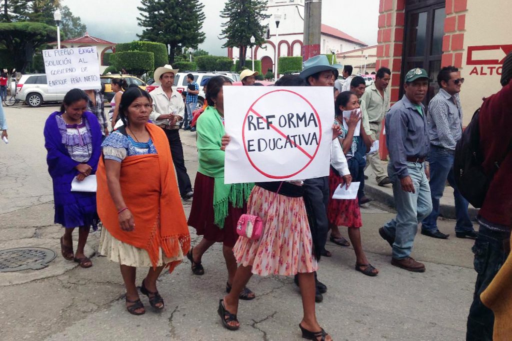CNTE «quiebra» a negocios en Chiapas