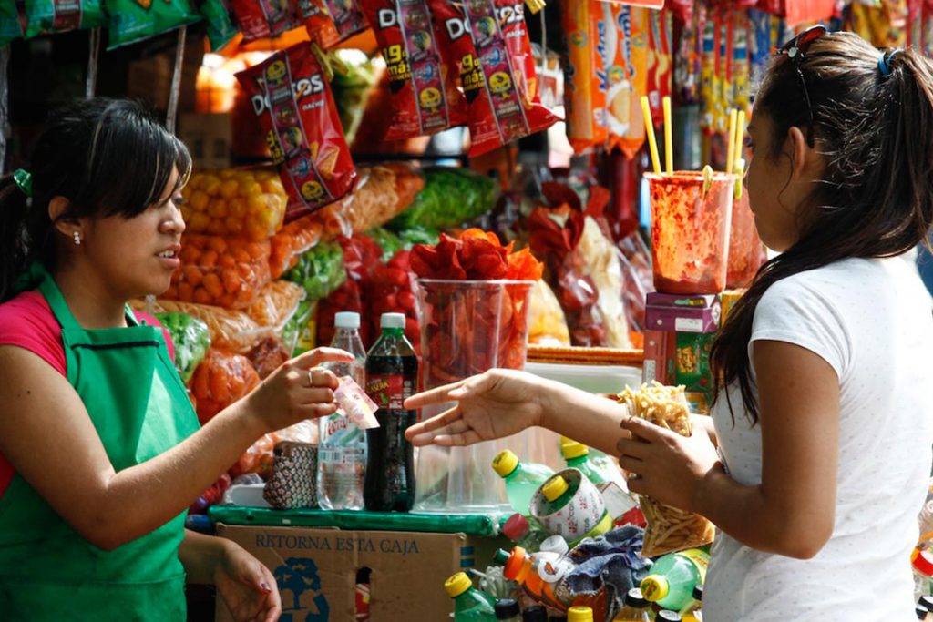 Consumo de comida chatarra, a la baja