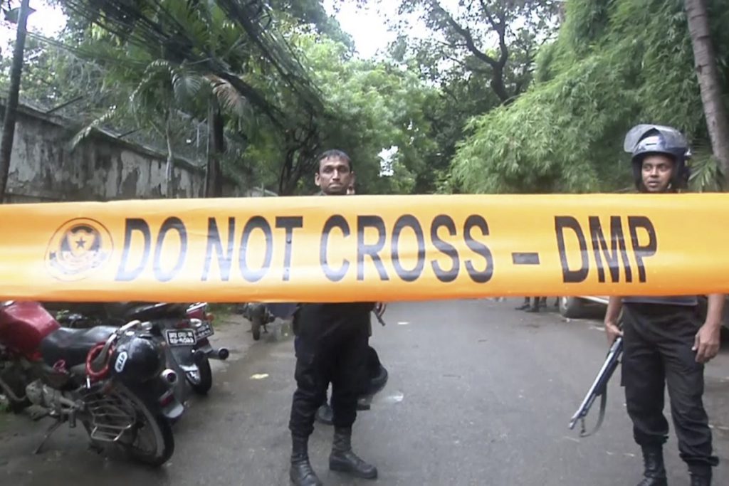 (video) Terroristas de Daca, eran de Bangladesh