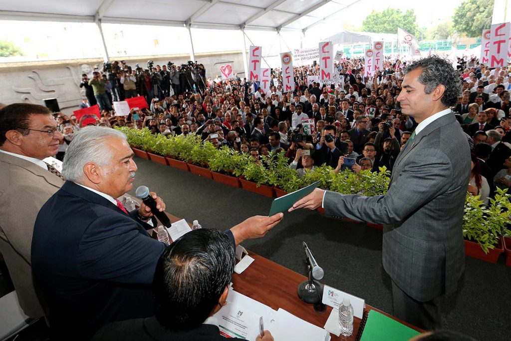 Es Ochoa Reza, el nuevo presidente del PRI