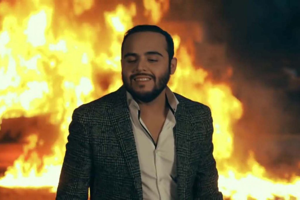 Emiten orden de aprehensión contra el cantante Gerardo Ortiz