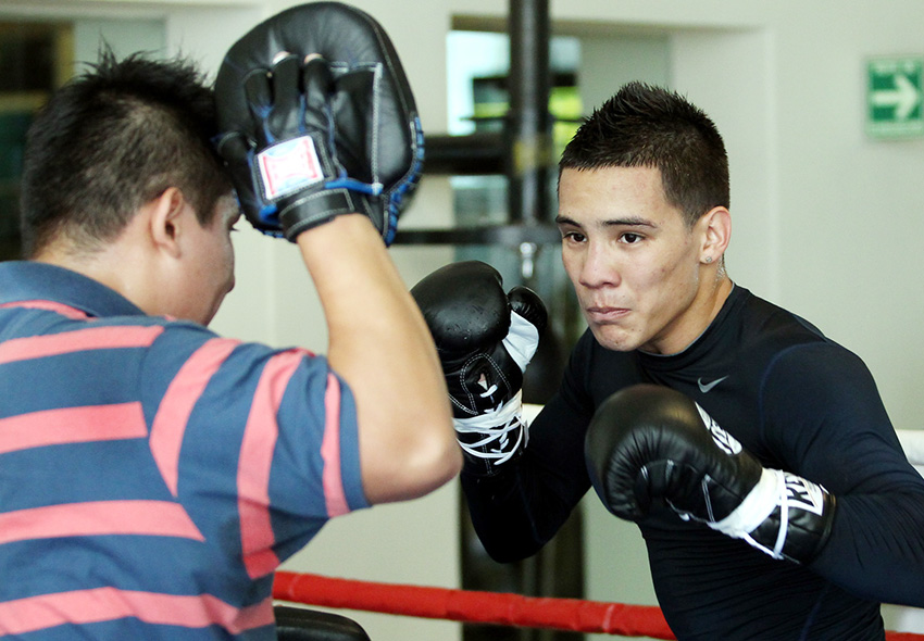 Óscar Valdez va por título mundial en Las Vegas