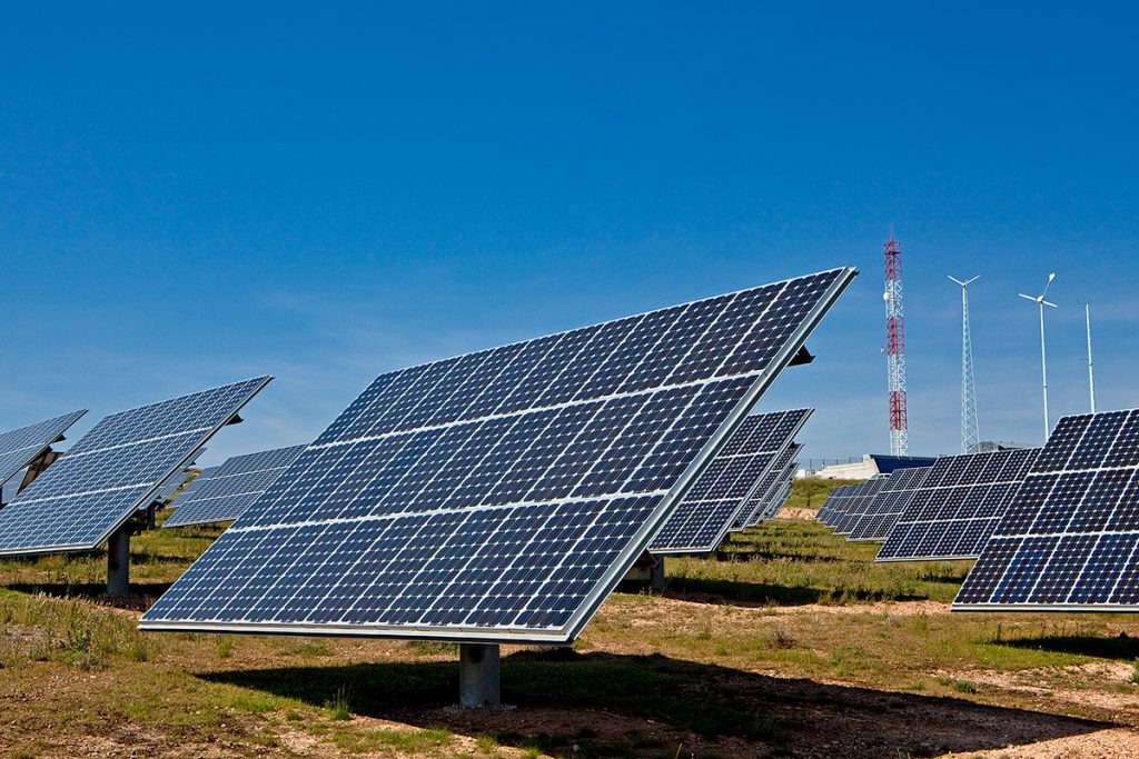 Marcado interés de empresas en energía solar