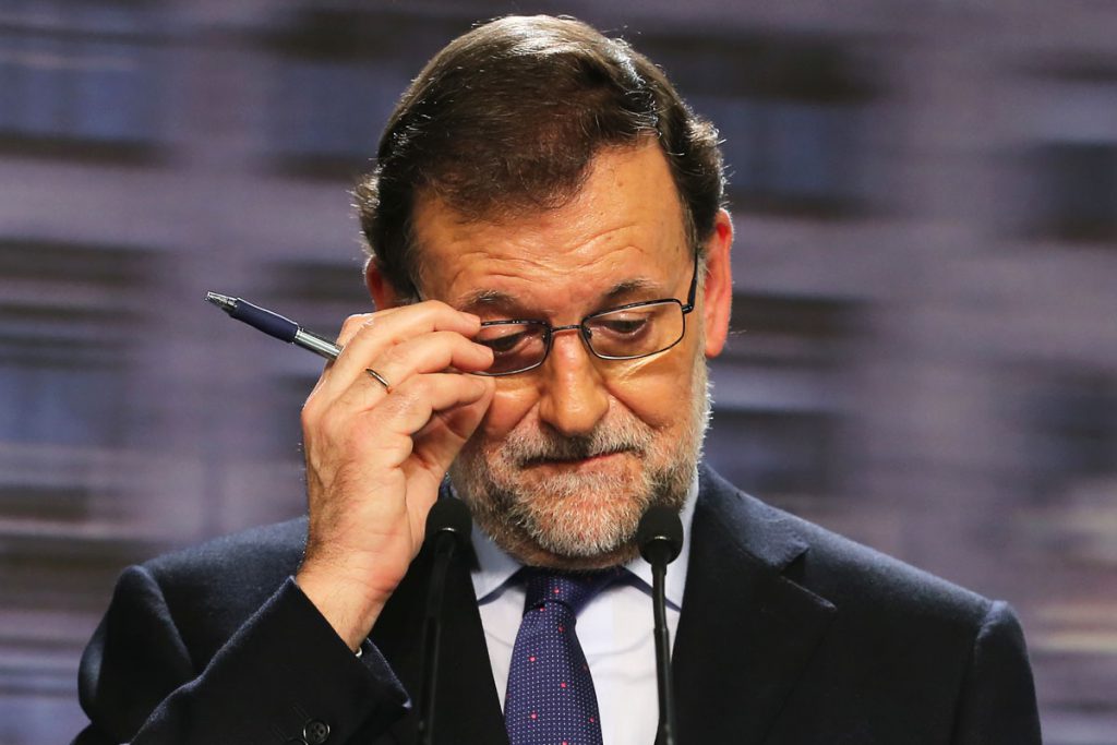 Rajoy centra en PSOE y Ciudadanos intento para formar gobierno