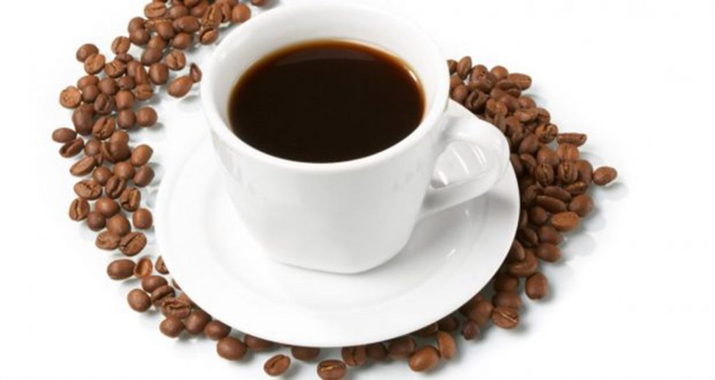 Tu “adicción” al café podría elevar riesgo de padecer cáncer de pulmón
