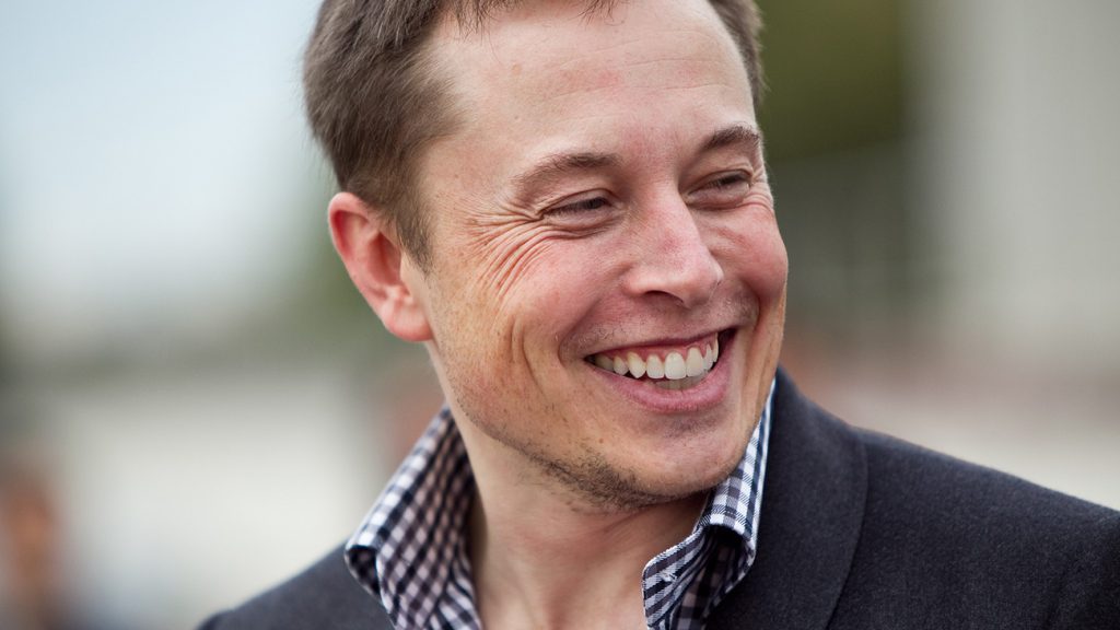 Elon Musk debe renunciar a Tesla y pagar multa de 20 millones de dólares