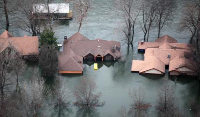 Rescatan a 75 personas por inundaciones en Luisiana y Mississippi