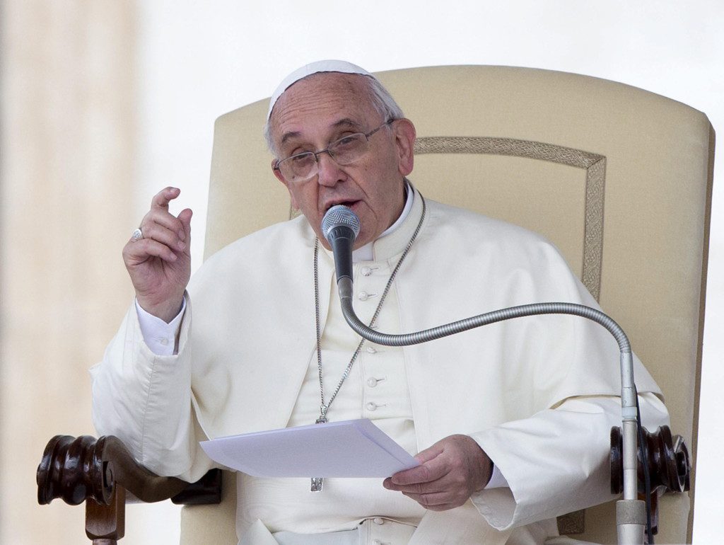 Viaje a Colombia depende de acuerdo de paz irreversible: papa Francisco