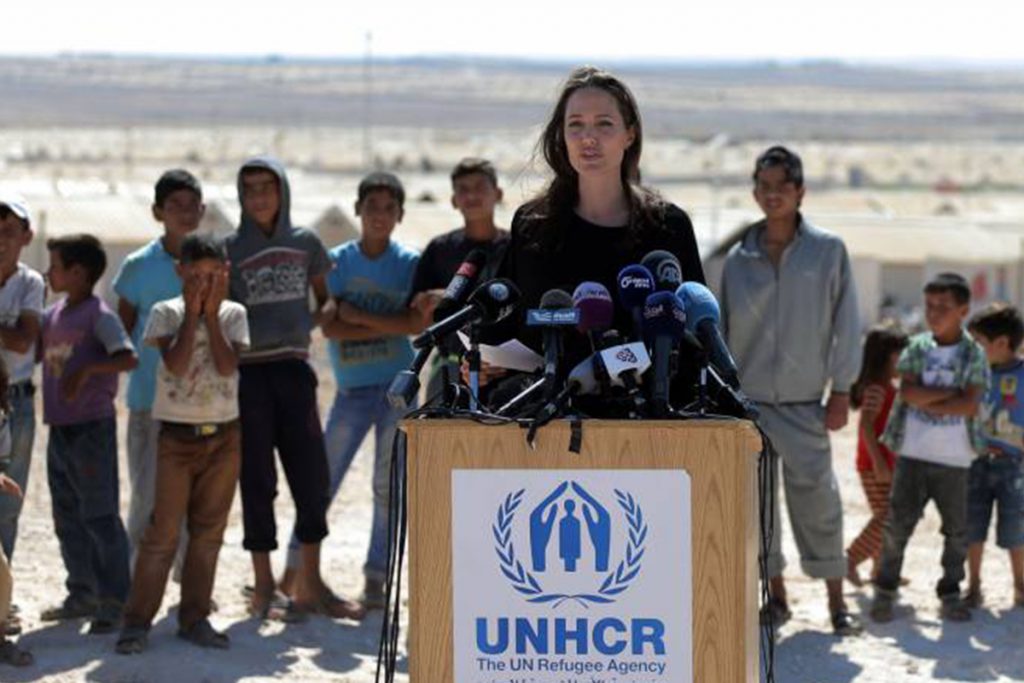 Angelina Jolie pide apoyo para refugiados sirios