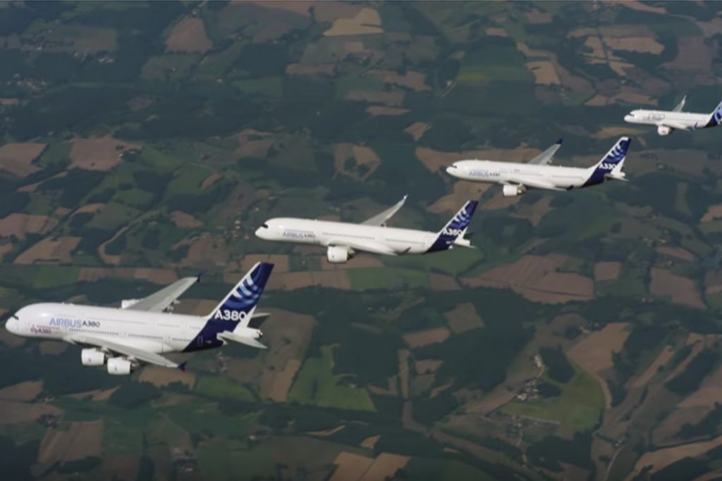 (video) 4 Airbus hacen un increíble vuelo sincronizado