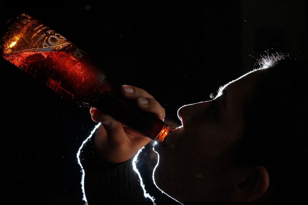 Más de 110 mil niños de primaria consumen alcohol